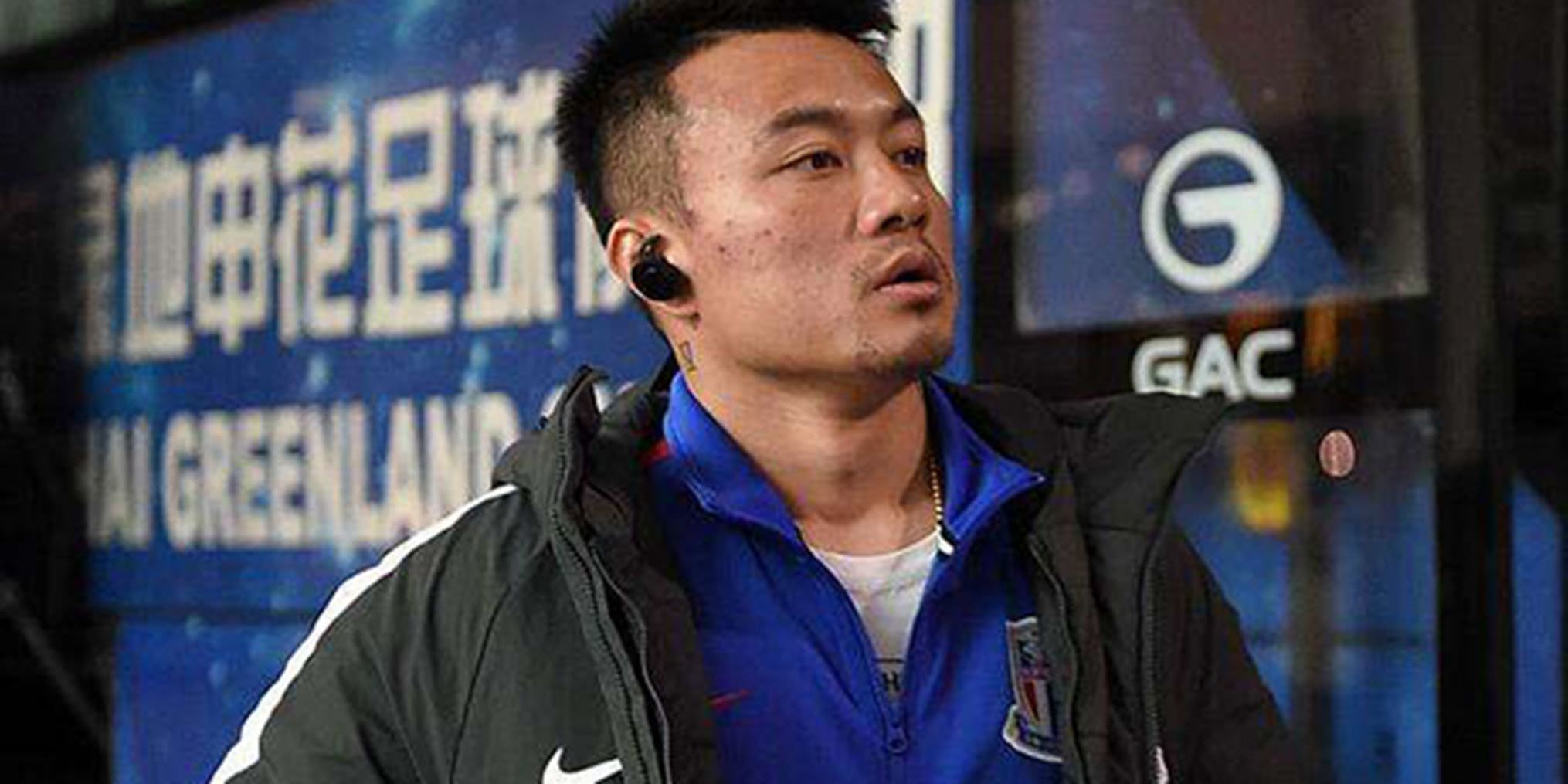 阿斯顿维拉赛前强势反弹费耶诺德更衣室发声备战中超，集结日上海申花手感冰凉看傻球迷的简单介绍