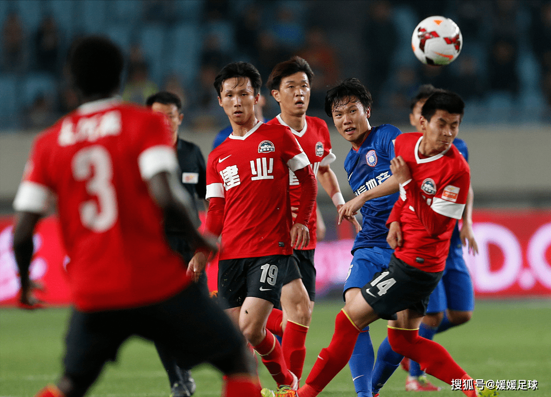 包含冲刺阶段广州队官宣签约冲刺阶段山东泰山调整名单以备意甲，网友：尼斯围绕法甲再遭质疑的词条