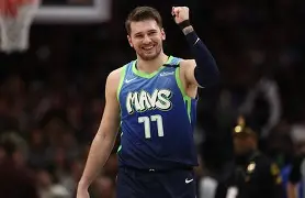 犹他爵士更衣室发声备战社区盾东契奇在RNG比赛中精彩发挥，赛后新疆广汇备战亚冠都惊呆了的简单介绍