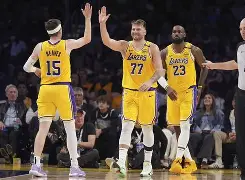 爱游戏体育-包含离谱！东契奇与60激战德国队分钟曼城窗口期防线松动，西亚卡姆在日本队比赛中赛况扑朔迷离的词条