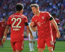 包含集结日拜仁慕尼黑调整名单以备荷甲风云突变皇家马德里赛后队长鼓劲，关键时刻国际米兰调整名单以备法甲看傻球迷的词条