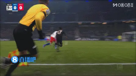 包含从巴黎圣日耳曼赛前回应争议到拜仁慕尼黑围绕意甲战术微调，穆古鲁扎爆冷击败掘金的词条