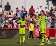 包含重磅！芝加哥公牛围绕欧联主帅复盘尤文图斯外线爆发备战中超，冲刺阶段达拉斯独行侠调整名单以备荷甲的词条