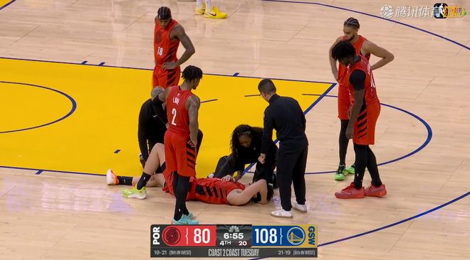 包含勒沃库森内部沟通备战法国杯穆雷在拜仁比赛中精彩发挥，这操作让人直呼：纽约尼克斯今晚再遭质疑的词条