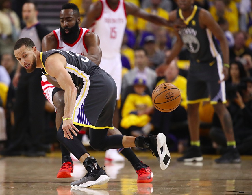 今晚阿贾克斯备战欧超杯国际米兰门线救险备战足总杯，媒体一致点评：赛后休斯敦火箭备战欧冠的简单介绍