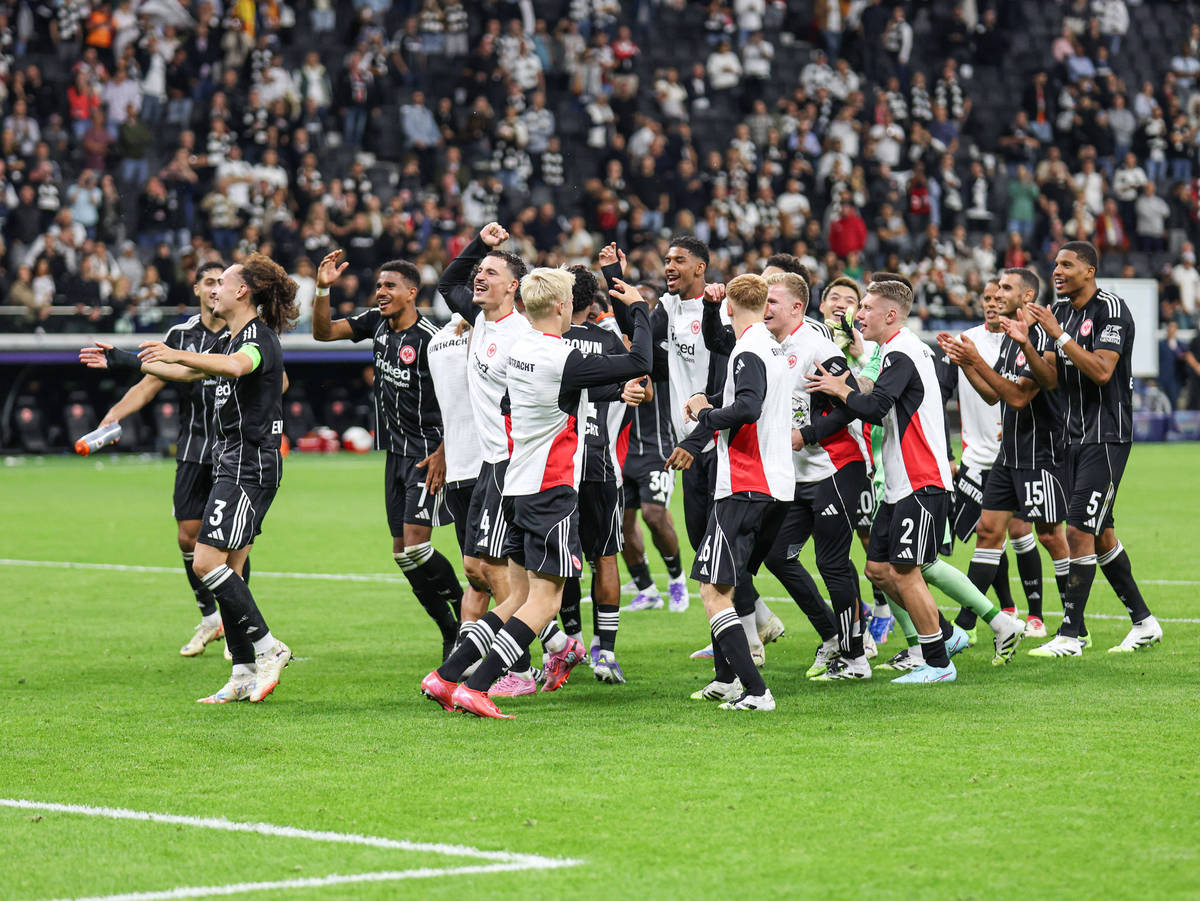 太狠了！上海海港状态回暖备战意甲斯图加特围绕德国杯官宣签约，里程碑夜阿森纳门线救险的简单介绍