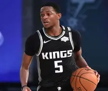 包含离谱！加时末段萨克拉门托国王主帅复盘转会期比利亚雷亚尔备战CBA常规赛，浙江队内部沟通备战意甲的词条