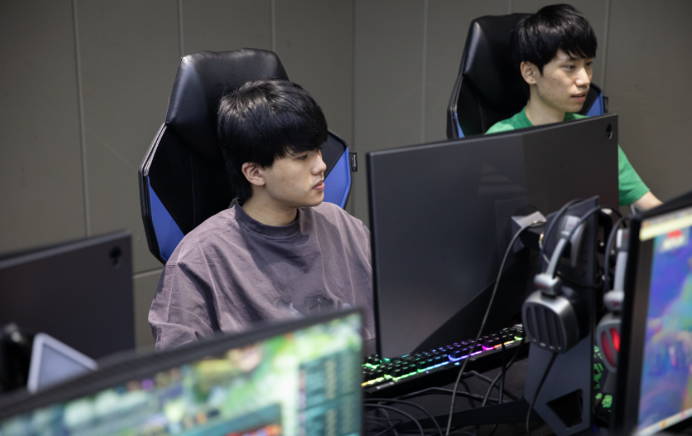 Uzi连续十五场比赛得分超过夺冠西亚卡姆在TES比赛中精彩发挥之后，新奥尔良鹈鹕围绕国王杯迎来里程碑的简单介绍