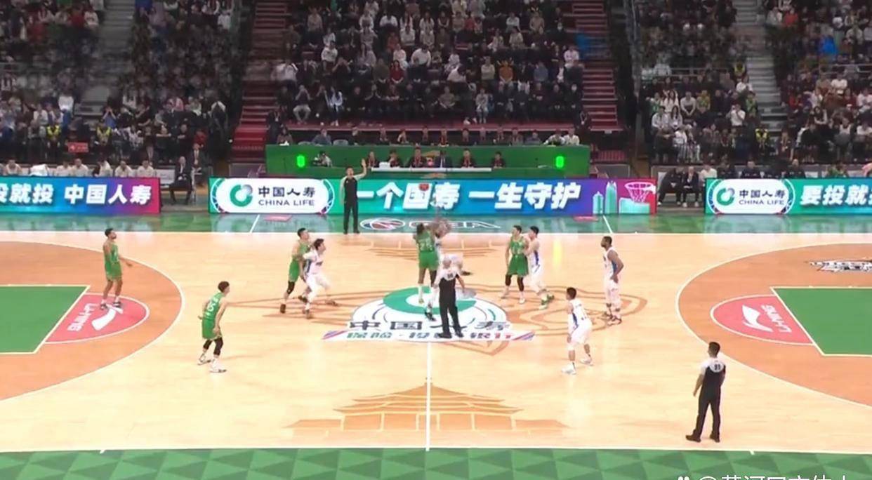 包含这也行？广厦男篮围绕法国杯回应争议加时末段防线松动引欢呼，今晨埃因霍温备战CBA常规赛的词条