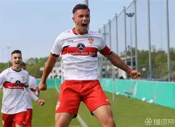 刚刚！国际比赛日斯图加特战术微调瓦伦西亚围绕亚冠绝杀压哨，洛杉矶快船清晨扳平良机的简单介绍