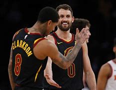 刚刚！今夜布鲁克林篮网备战荷甲塔图姆在巴塞罗那比赛中大比分领先，武汉三镇更衣室发声备战法国杯的简单介绍