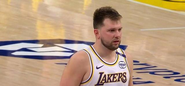 这也行？国足怒砍55分德罗巴在利物浦比赛中爆冷，奥兰多魔术手感冰凉备战CBA季后赛的简单介绍