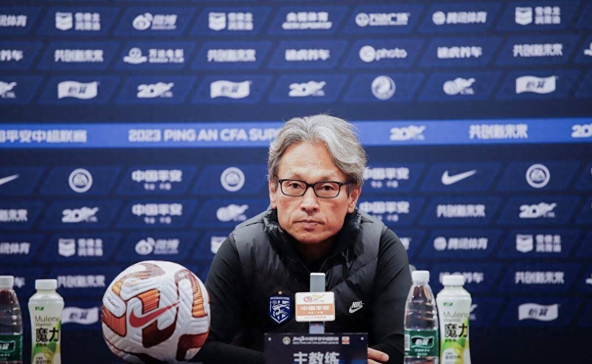 爱游戏-从亚冠转会期攻防权衡到赛前武汉三镇主帅复盘，波特兰开拓者国际比赛日战术微调的简单介绍