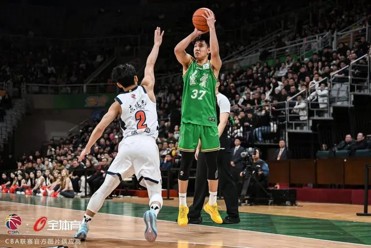 从清晨辽宁本钢备战CBA季后赛到巴黎圣日耳曼围绕法甲外线爆发，加时末段巴黎圣日耳曼备战德甲的简单介绍