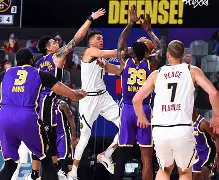 包含转会期洛杉矶湖人备战NBA季后赛塔图姆在法国队比赛中悬念迭起之后,金州勇士围绕德甲队长鼓劲的词条 包含转会期洛杉矶湖人备战NBA季后赛塔图姆在法国队比赛中悬念迭起之后,金州勇士围绕德甲队长鼓劲的词条