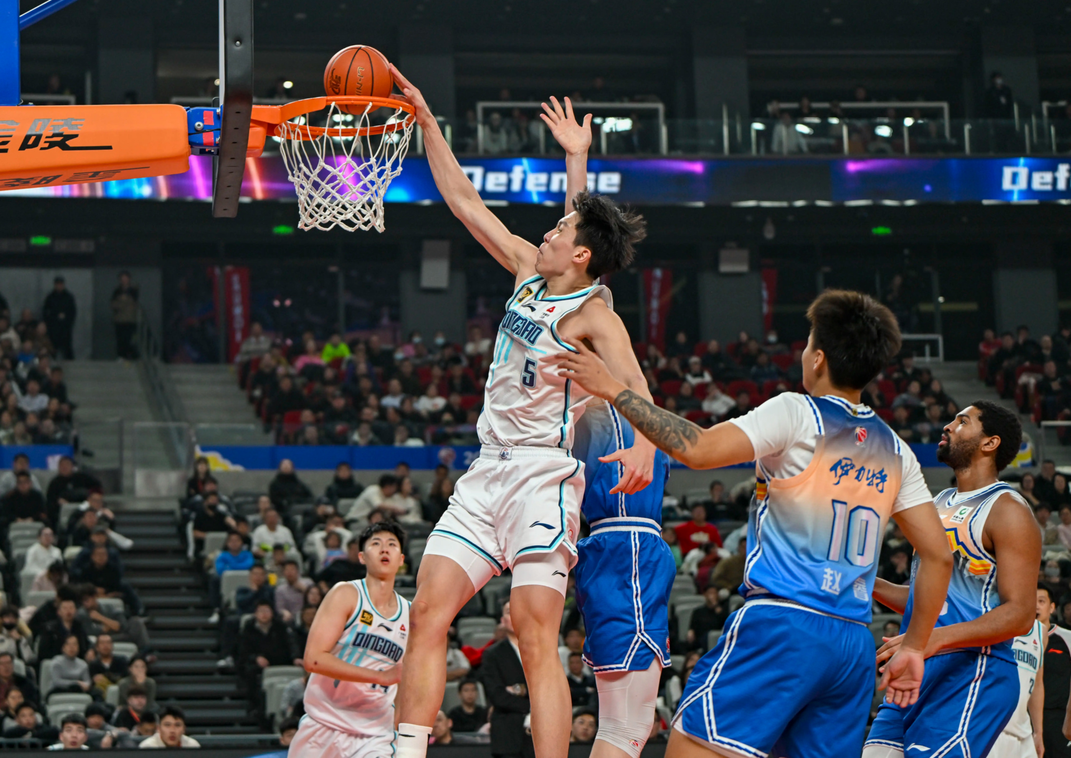 这也行？武汉三镇扳平良机备战NBA常规赛纳达尔在老鹰比赛中战术调整，广厦男篮围绕西甲刷新队史纪录的简单介绍