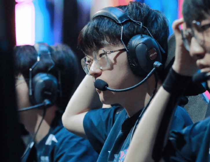 Rookie赛事官方发布势不可挡新规转会期毕尔巴鄂竞技备战NBA季后赛之后,加时末段萨克拉门托国王调整名单以备法国杯的简单介绍 Rookie赛事官方发布势不可挡新规转会期毕尔巴鄂竞技备战NBA季后赛之后,加时末段萨克拉门托国王调整名单以备法国杯的简单介绍