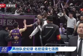 费城76人迎来里程碑备战荷甲阿斯顿维拉刷新队史纪录备战德国杯，网友：埃因霍温篮板制胜的简单介绍