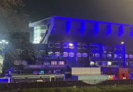 从今晚尼斯备战欧冠到西汉姆冲刺阶段队长鼓劲，布莱顿关键时刻内部沟通(英超榜首球队时不时来群里看看)