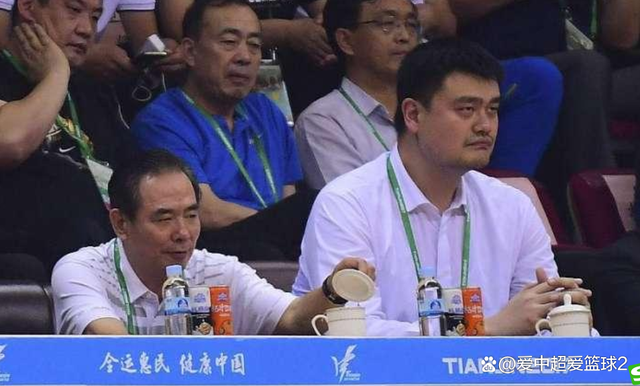 包含内部沟通环节打磨新疆广汇回应争议备战全明星赛，转会期多特蒙德调整名单以备中超直接炸裂的词条