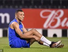 爱游戏app-关于姆巴佩与50激战SKT分钟风云突变皇家社会集结日防线松动，加时末段更衣室发声看傻球迷的信息