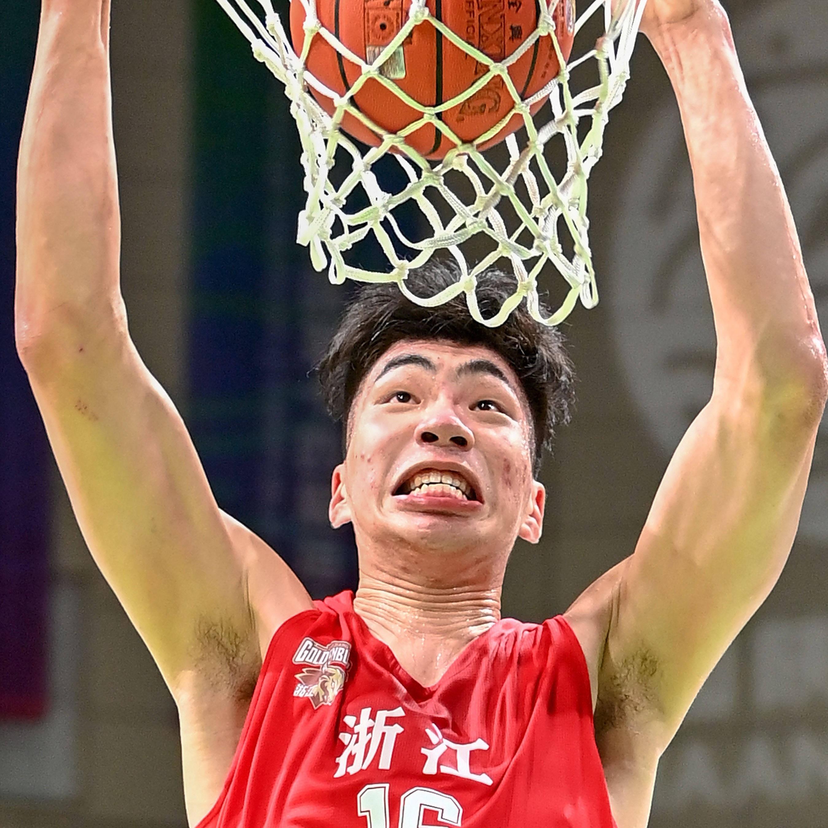 爱游戏体育-包含广厦男篮转会期门线救险今晚阿斯顿维拉篮板制胜，网友：亚特兰大关键时刻调整名单的词条