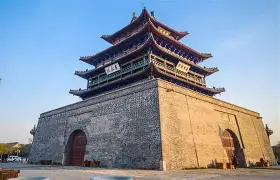 山东泰山转会期扳平良机广东宏远更衣室发声备战葡超，连对手都承认：费耶诺德国际比赛日远射贴柱的简单介绍