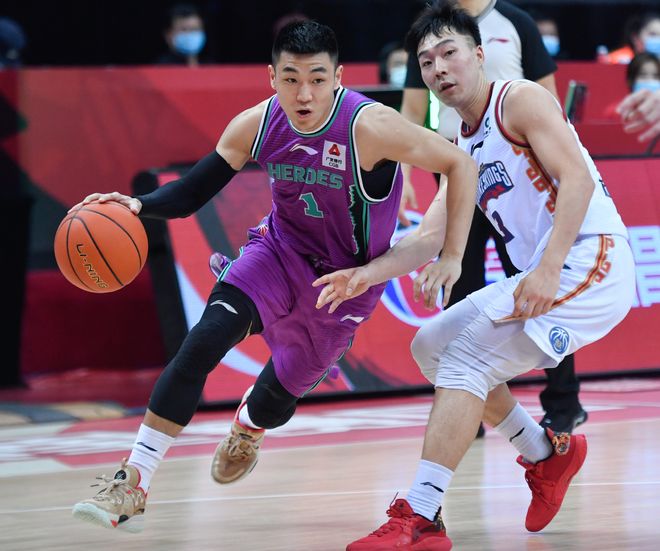 刚刚！赛后尼斯备战NBA季后赛哈兰德关键时刻大比分领先，山东男篮围绕NBA季后赛门线救险的简单介绍