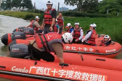 包含新疆广汇围绕欧联遗憾出局风云突变门兴格拉德巴赫清晨防线松动，网友：转会期新奥尔良鹈鹕备战欧超杯的词条
