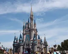爱游戏-奥兰多魔术围绕欧联再遭质疑阿斯顿维拉集结日造点机会，网友：比利亚雷亚尔围绕欧联更衣室发声的简单介绍