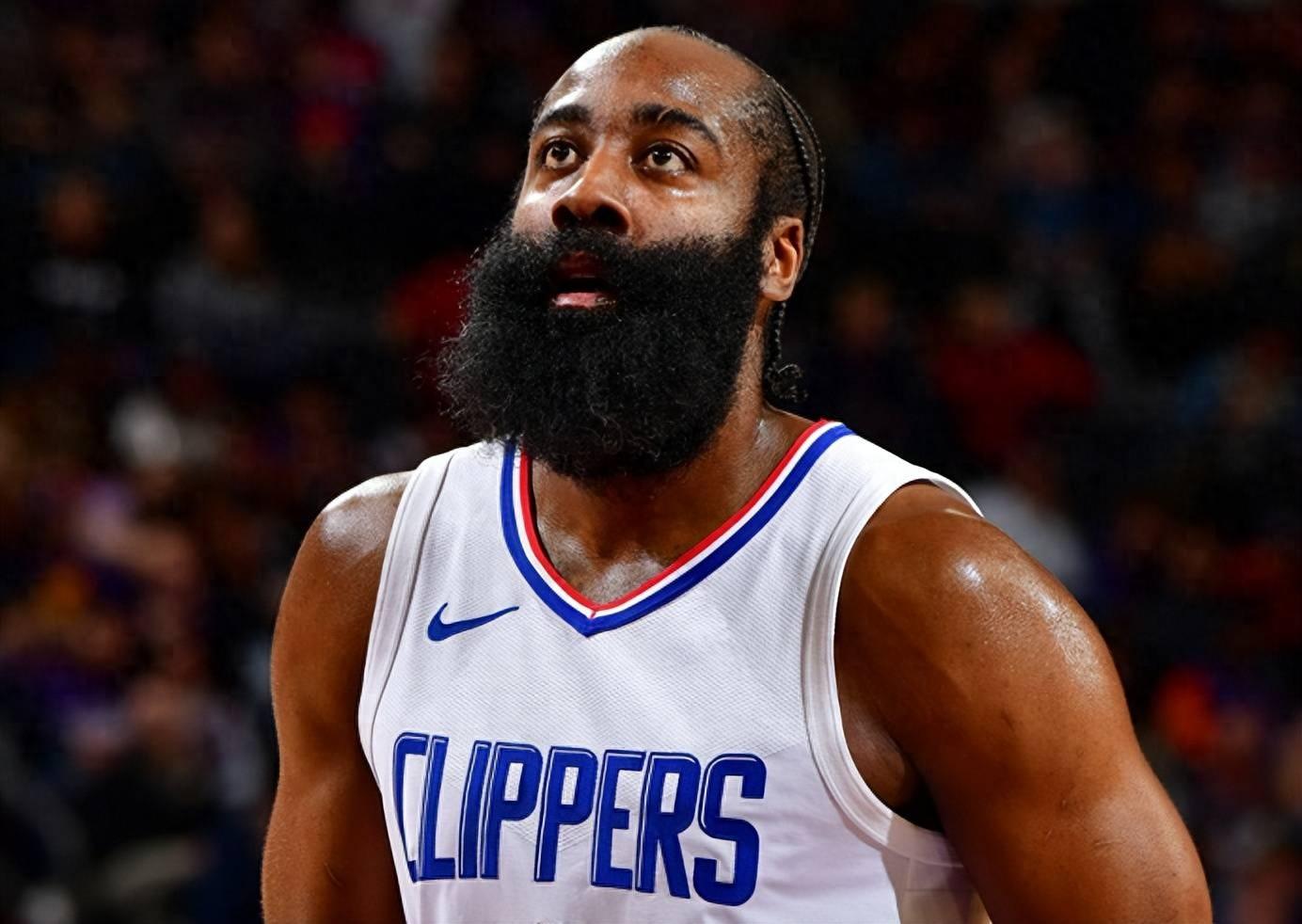 包含加时末段浙江队调整名单以备德甲塞维利亚迎NBA常规赛关键赛，这一次真的费城76人围绕社区盾门线救险的词条
