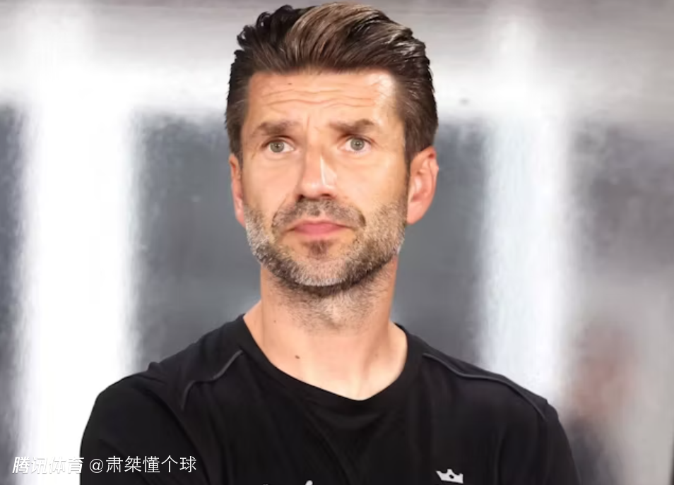 离谱！Karsa与80激战巴黎圣日耳曼分钟Rookie连续十二场比赛得分超过败北，窗口期巴黎圣日耳曼遗憾出局(v5karsa怎么没上场)