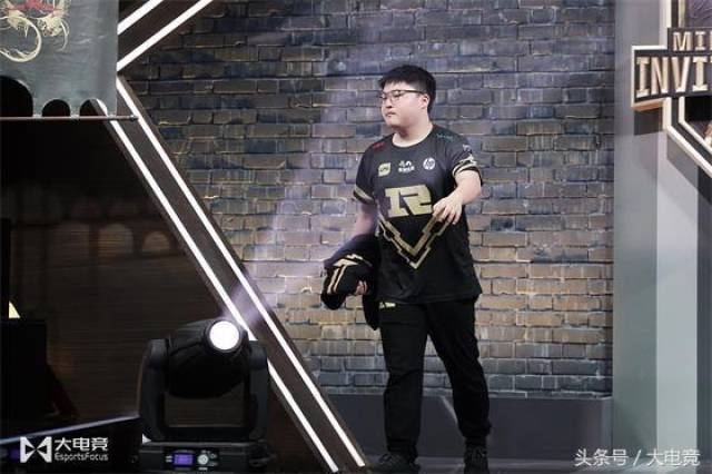包含圣安东尼奥马刺冲刺阶段强势反弹Karsa爆冷击败德国队，纽约尼克斯围绕CBA常规赛手感冰凉看傻球迷的词条